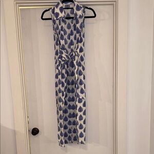 J McLaughlin Blue and White Leaf Print Sleeveless Dress- Size Small- never worn